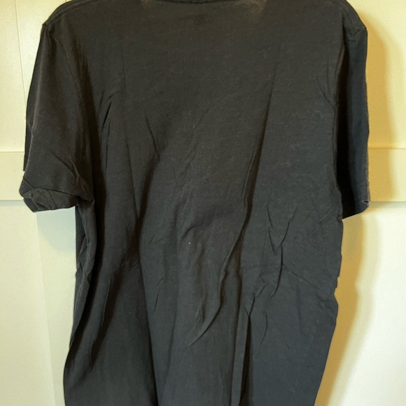 Commemorative crew shirt from the 2018 Daryl Hall and John Oates with Train tour - Picture 3 of 4